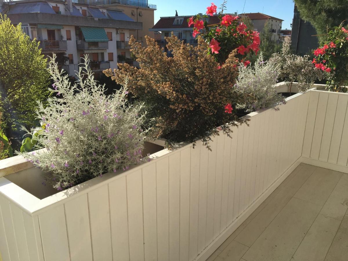 A Casa Di Lolu Bed & Breakfast Grottammare Exterior foto